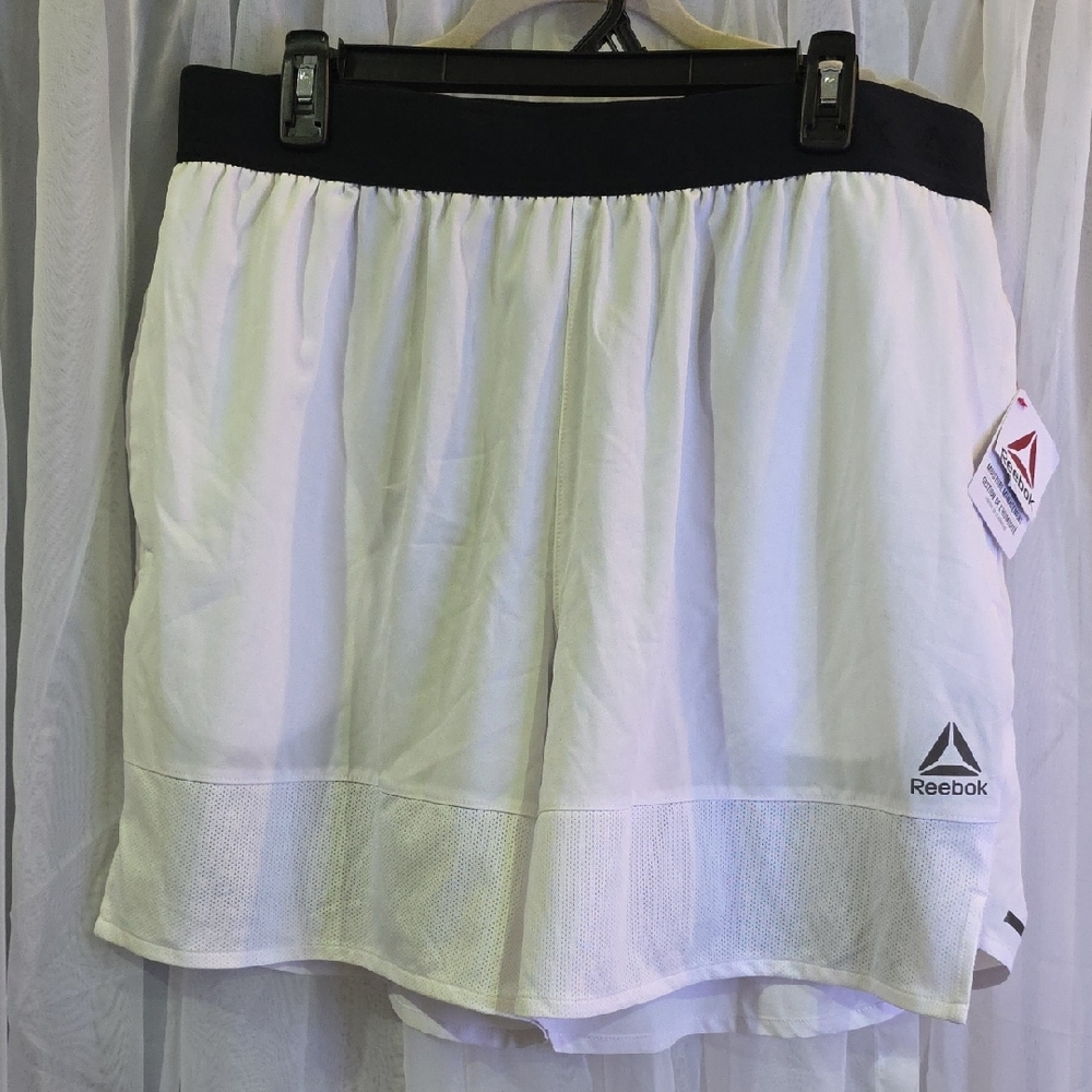 #199 NWT Reebok Men's White Athletic Shorts with Black Waistband